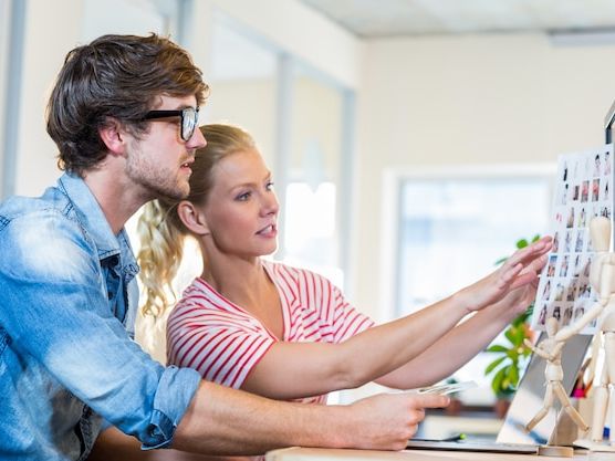 Korzystanie z systemów CMS – kompleksowy przewodnik dla projektantów stron